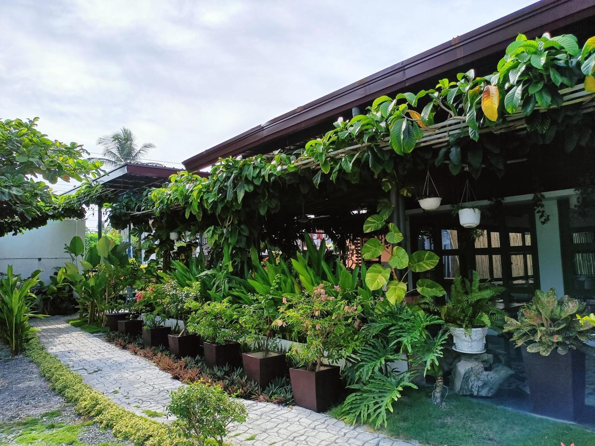 Vivo Siargao Hotel General Luna  Exterior photo