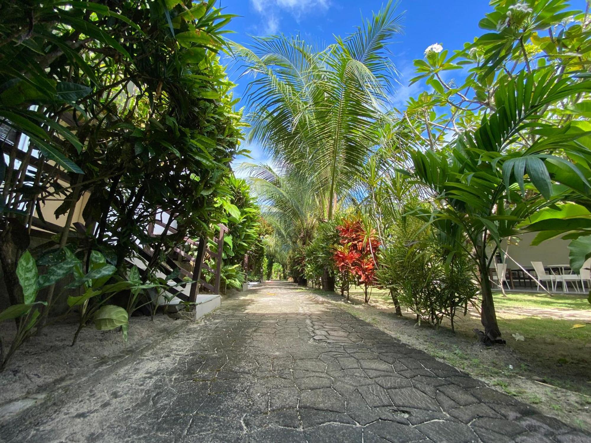Vivo Siargao Hotel General Luna  Exterior photo